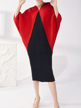 Contrast Color Pleated Batwing Sleeves Loose Round-neck Midi Dresses