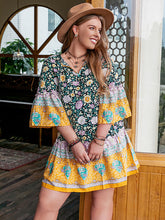 Bohemia Loose Flared Sleeves Floral Printed V-Neck Mini Dresses