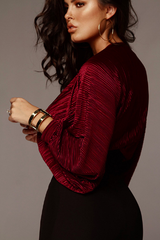 Burgundy pleated loose V-neck long-sleeved jumpsuit