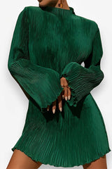 Double-layered pleated bell sleeve hip dress