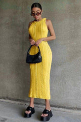 women knitted sleeveless round neck dress