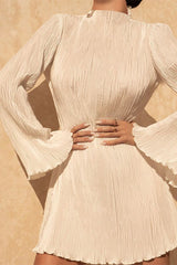 Double-layered pleated bell sleeve hip dress