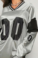 loose long-sleeved T-shirt