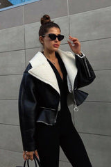 Wide sleeves Short jacket