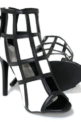 Elegant black & white short boots