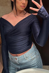 V-neck tight pleated long-sleeved T-shirt