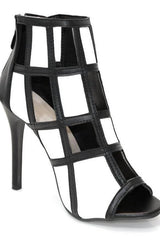 Elegant black & white short boots