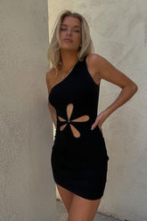 Mid-waist slanted shoulder sleeveless dress