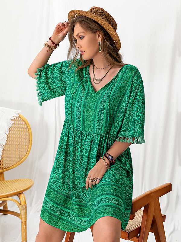 Vacation A-Line Loose Tasseled V-Neck Mini Dress