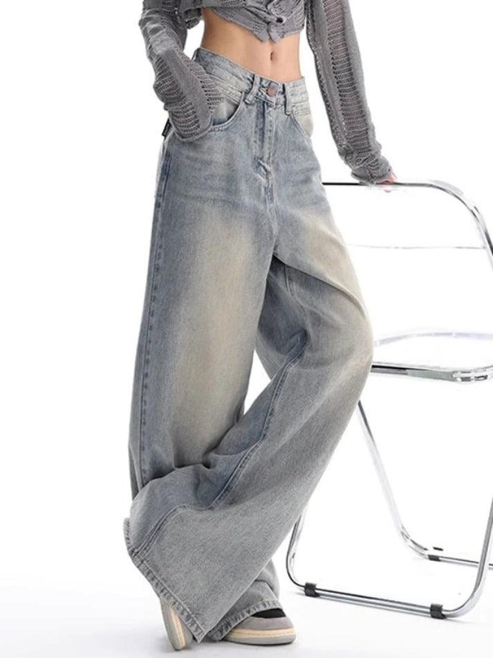 Vintage Light Wash High Rise Boyfriend Jeans