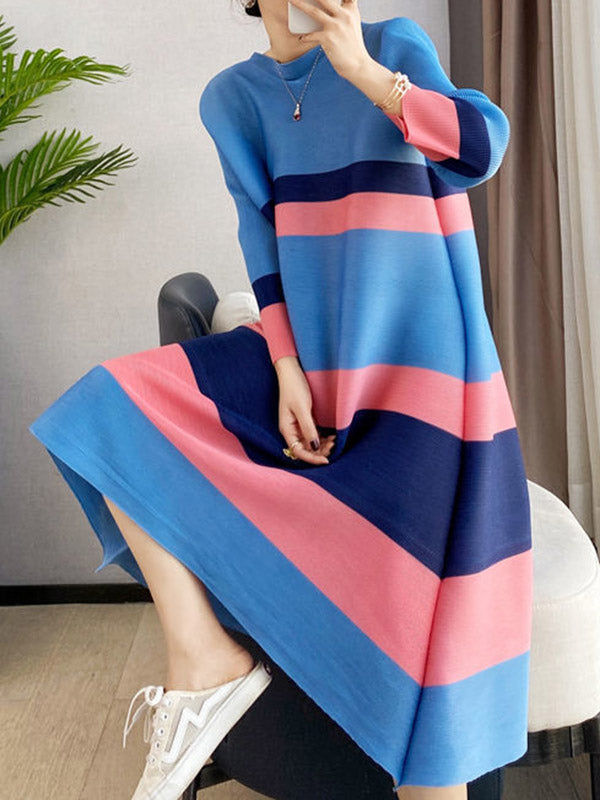 Pleated Striped A-Line Loose Round-Neck Midi Dresses