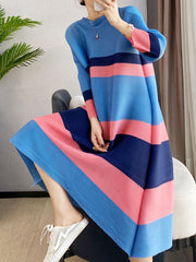 Pleated Striped A-Line Loose Round-Neck Midi Dresses