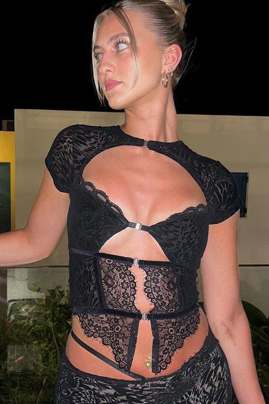 Hollow Strap Top Two Piece Suit