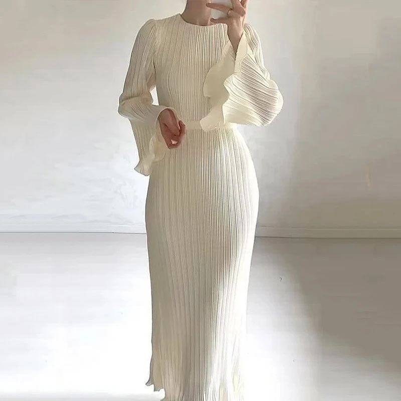 Trumpet sleeved slim long skirt