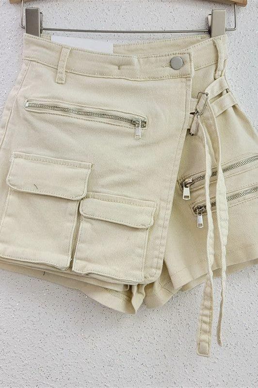 Irregular multi-pocket denim shorts