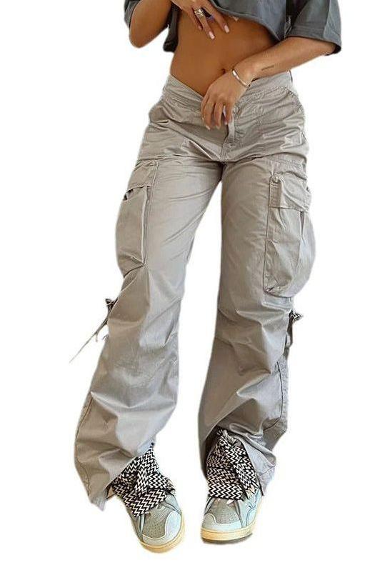 Street style pants with large pockets