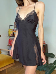 V Neck Satin Strap Sexy Black Dress  Lace Patchwork Backless Summer Dress Mini Side Split Ladies Dresses Fashion
