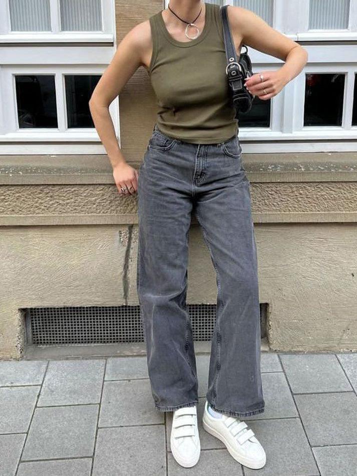 Mid Waist Loose Fit Jeans