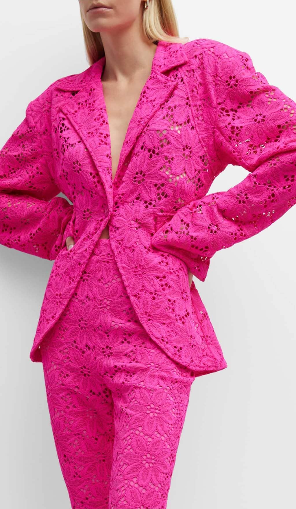 FLORAL-EMBROIDERED LACE TWO-PIECE SUIT IN PINK